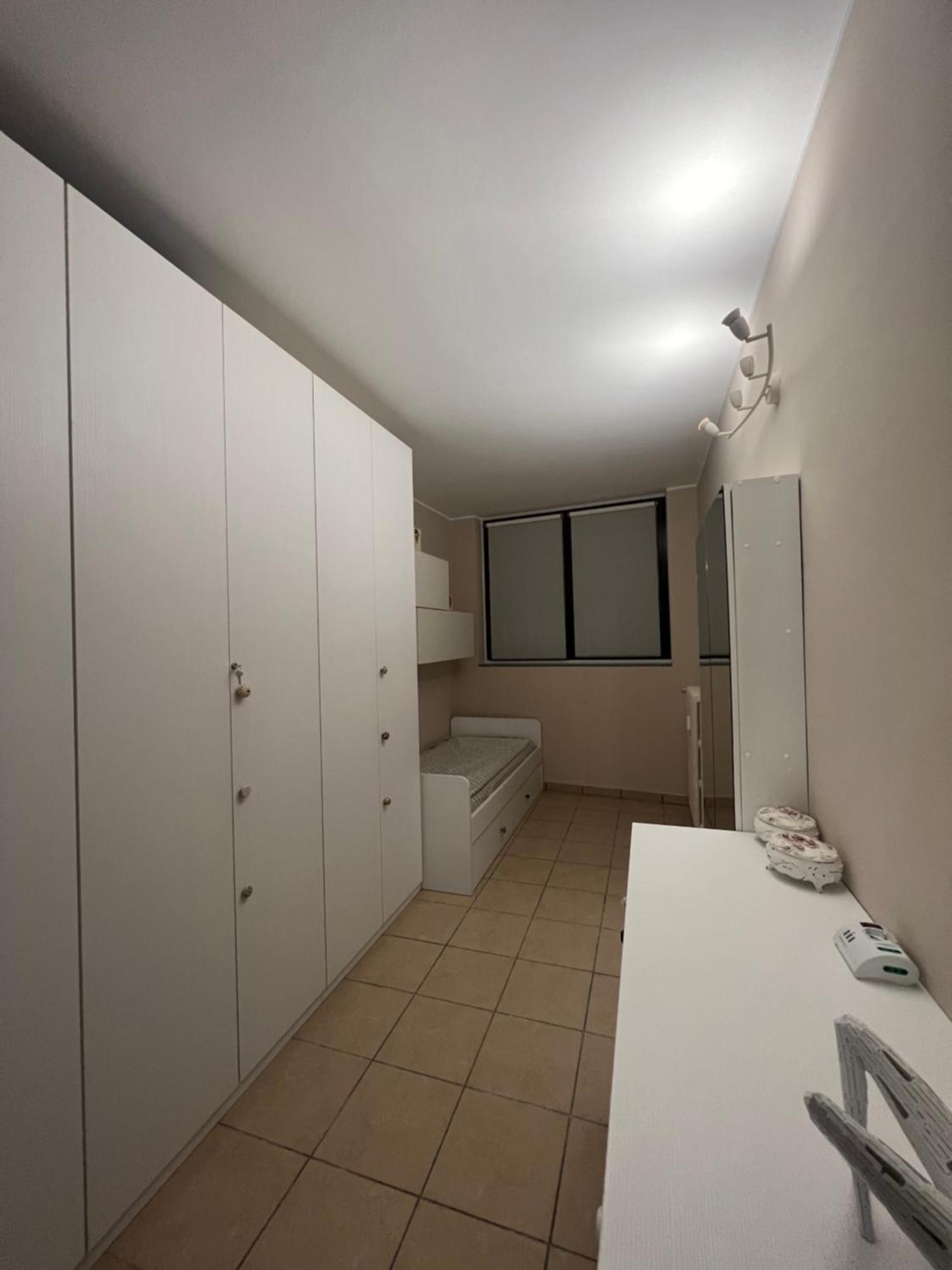Tevere 20 House Monza Habitación foto