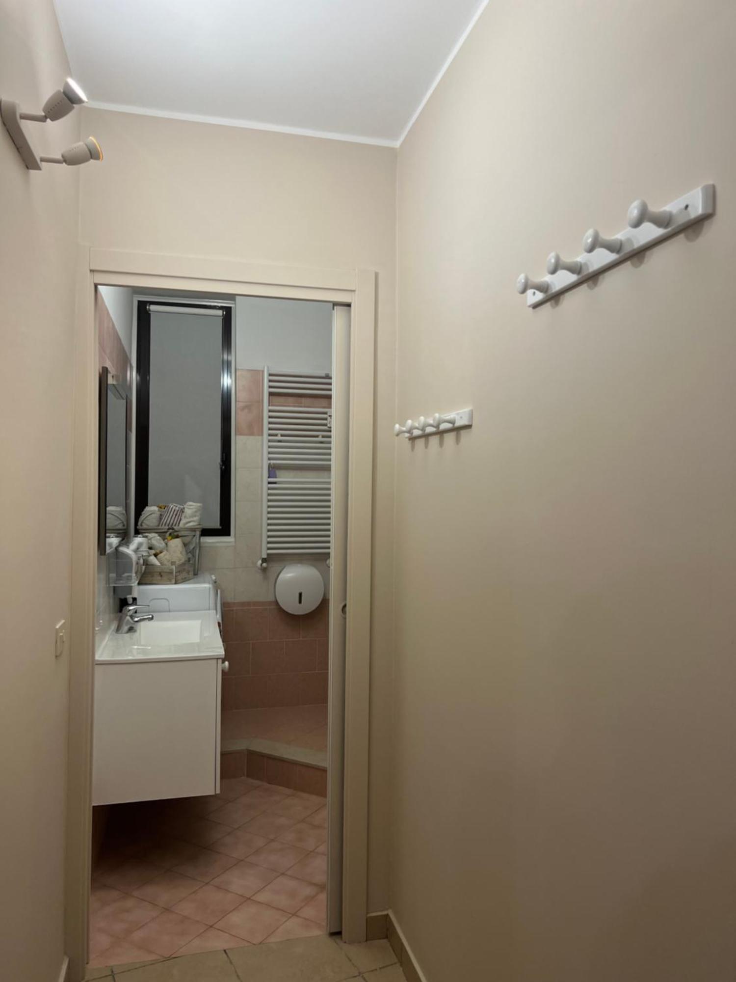 Tevere 20 House Monza Habitación foto